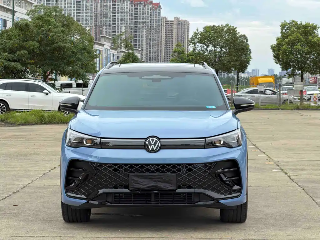 Volkswagen Tiguan L 2025