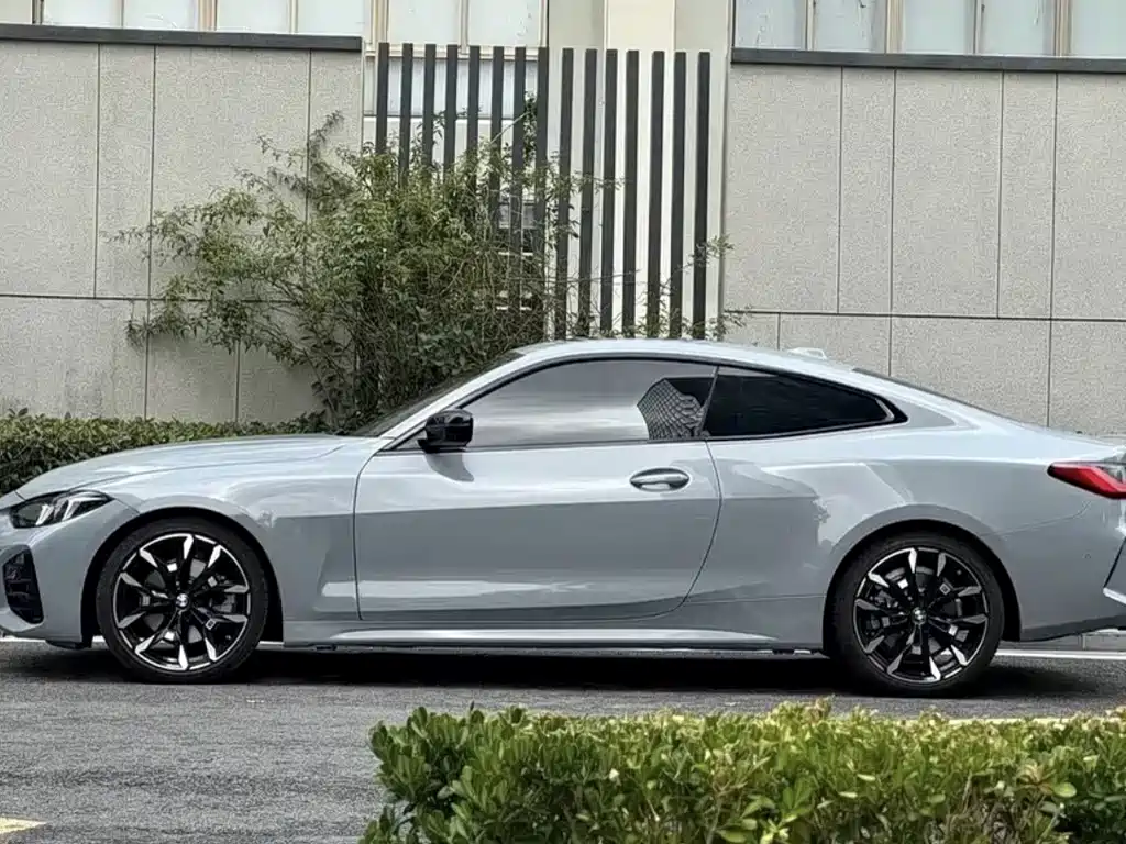 BMW 4 Series 2025 — фото 12