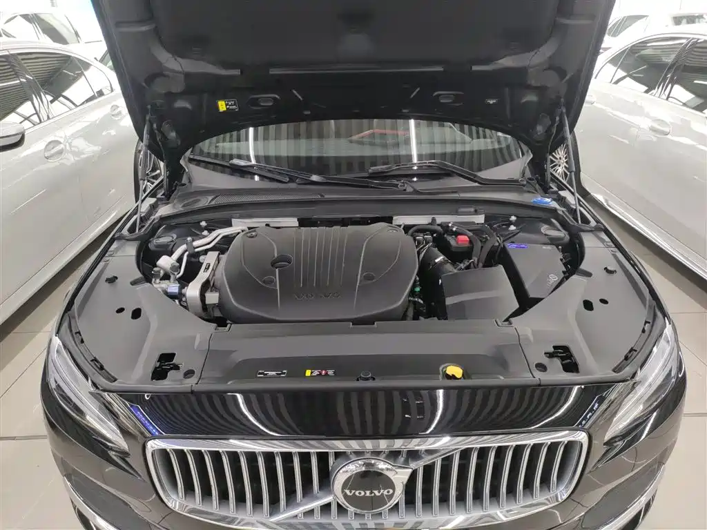 Volvo S90 2024 — фото 10