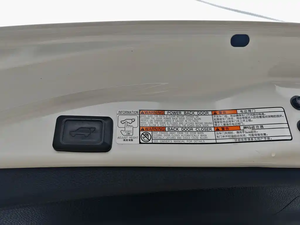 Toyota RAV4 2016 — фото 14