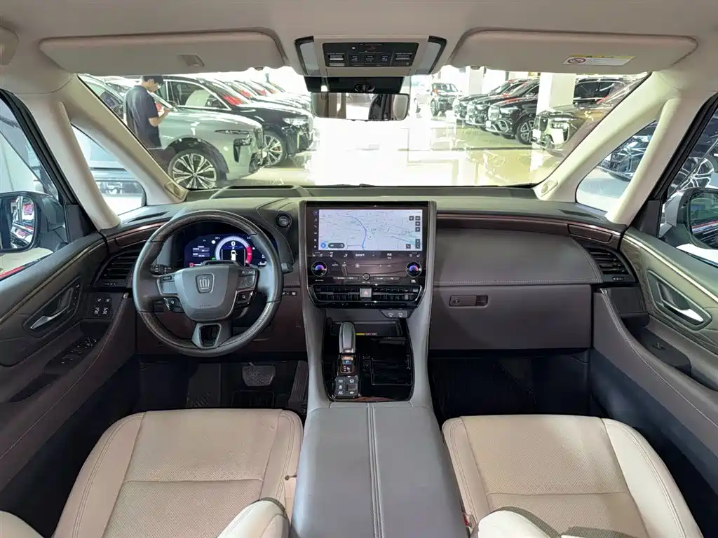 Toyota Vellfire 2025 — фото 24