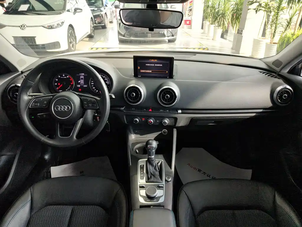 Audi A3 2020 — фото 10