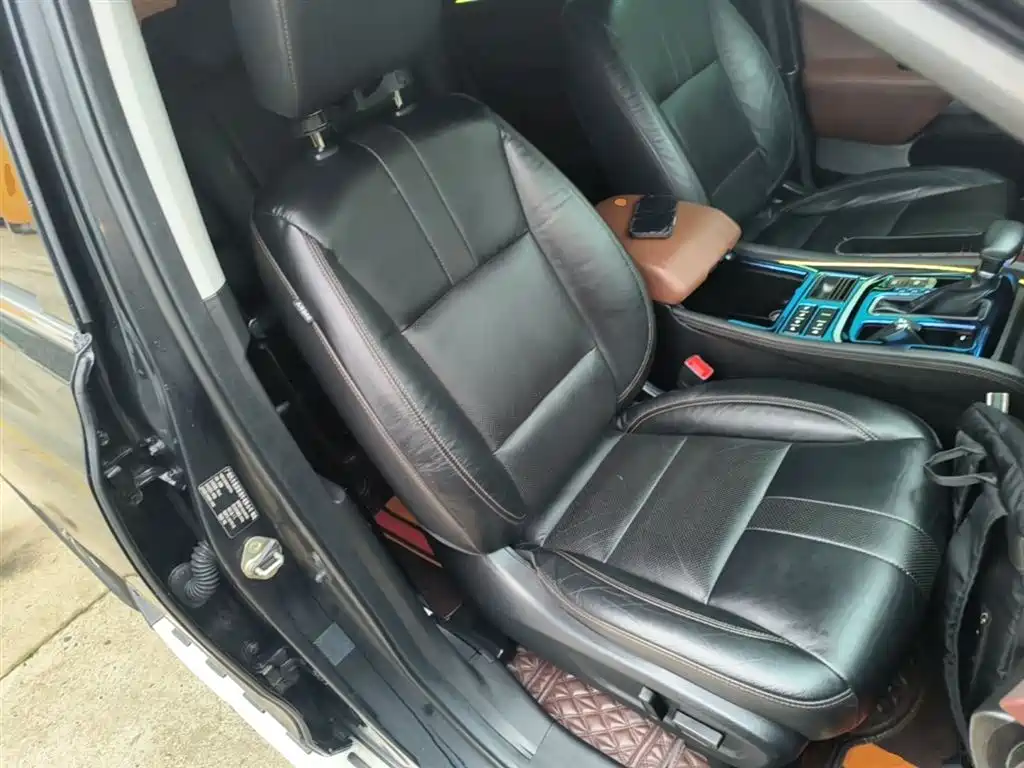 GAC Motor Trumpchi GS8 2018 — фото 25