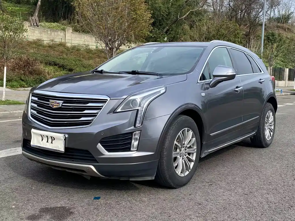 Cadillac XT5 2017 — фото 1
