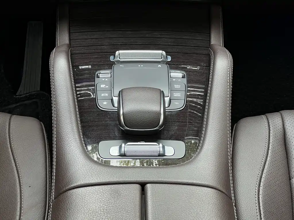 Mercedes-Benz GLS 2021 — фото 19