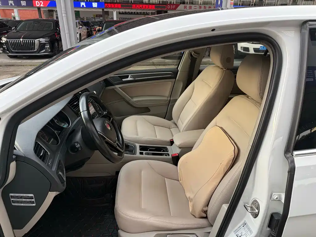 Volkswagen Golf 2015