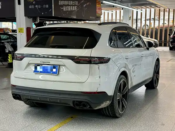 Porsche Cayenne 2023