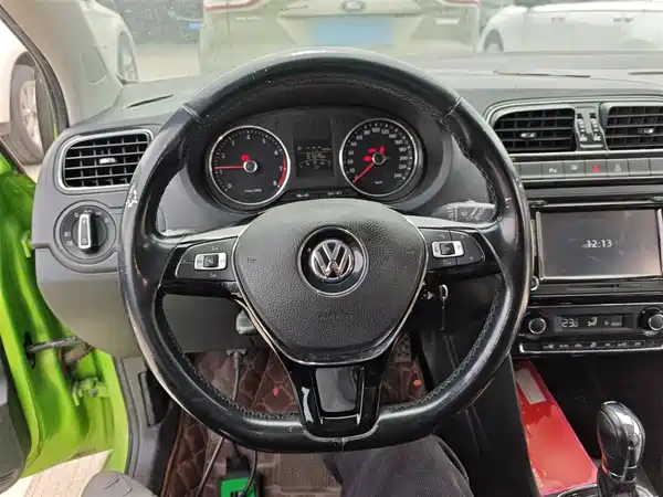 Volkswagen Polo 2014