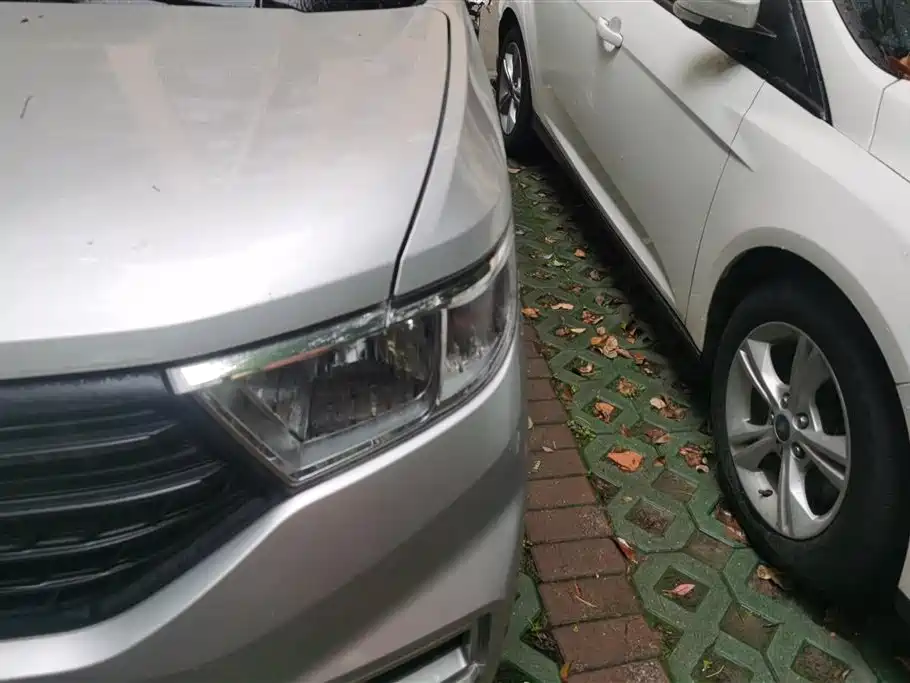 Wuling Hongguang V 2024
