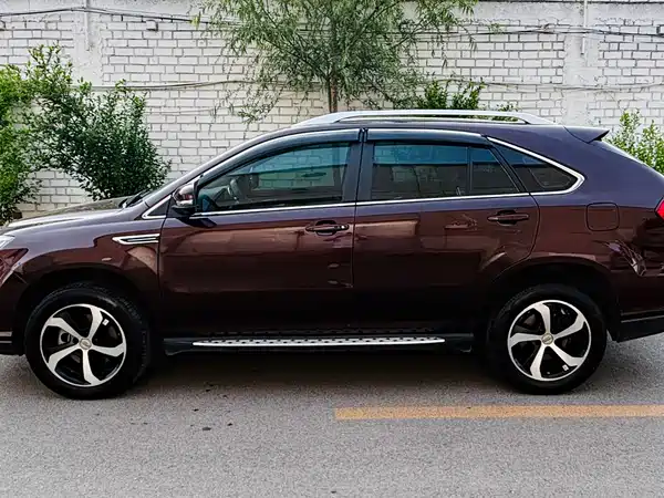 BYD S7 2015