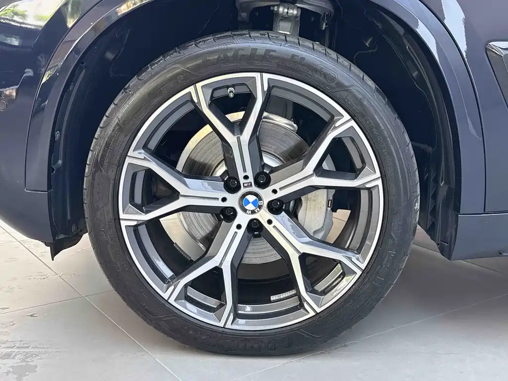 BMW X5 2024 — фото 17