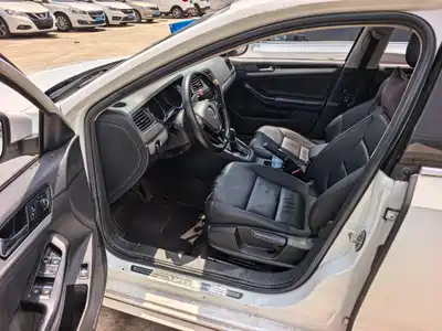 Volkswagen Sagitar 2019