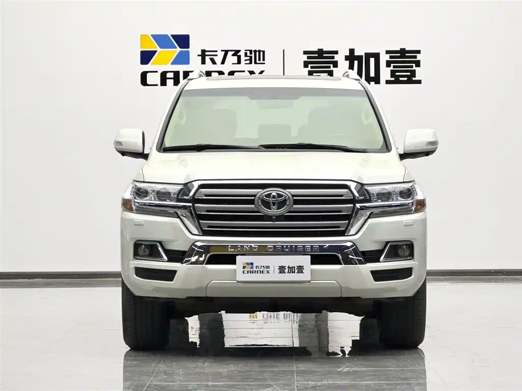 Toyota Land Cruiser 2018 — фото 2