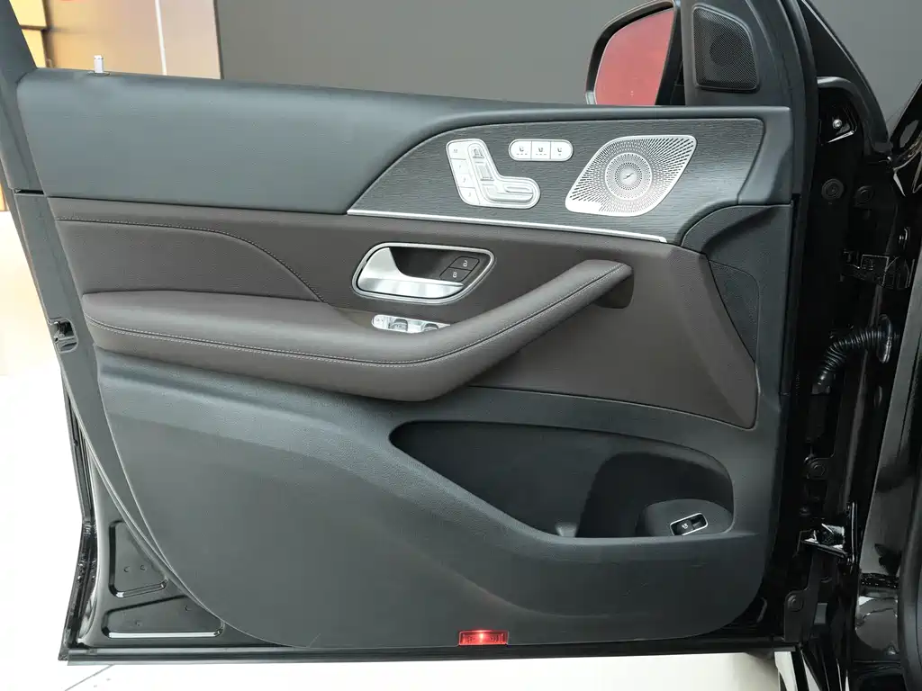 Mercedes-Benz GLS 2023 — фото 16