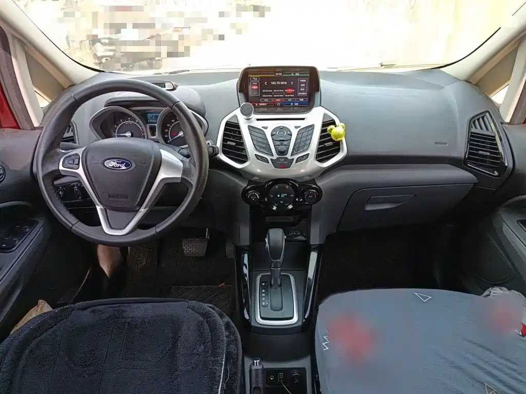 Ford Ecosport 2015 — фото 13