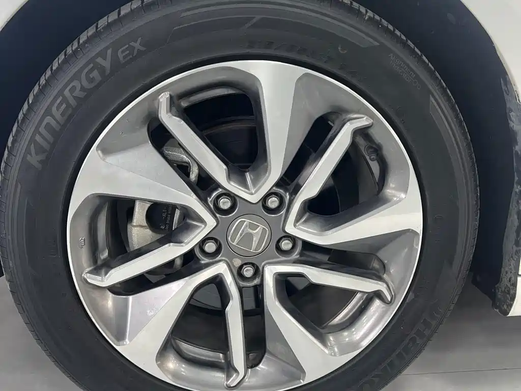 Honda Inspire 2021 — фото 22