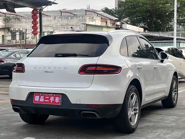 Porsche Macan 2016