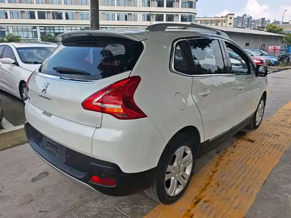 Peugeot 3008 2015