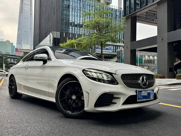 Mercedes-Benz C-Class 2022