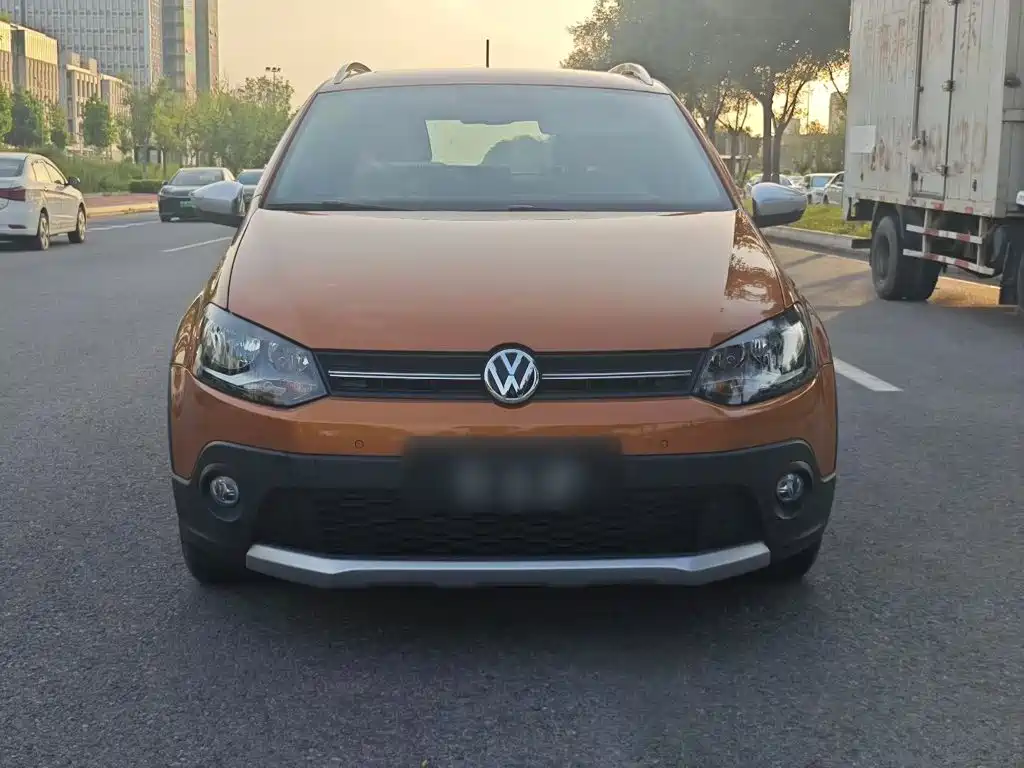 Volkswagen Polo 2015 — фото 12