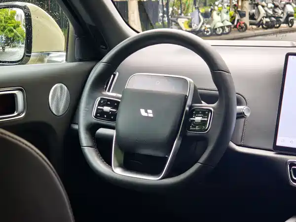Li Auto L9 2022