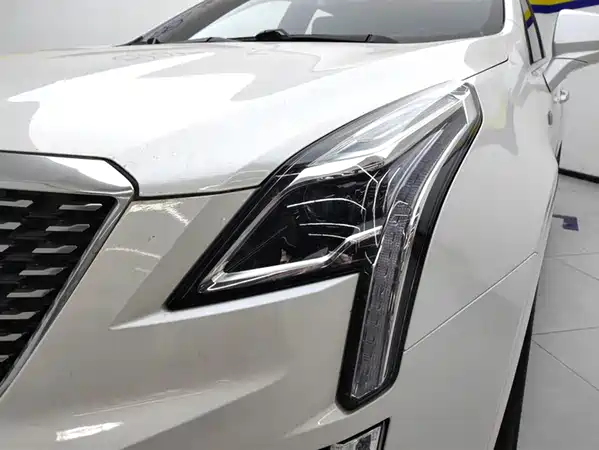 Cadillac XT5 2023