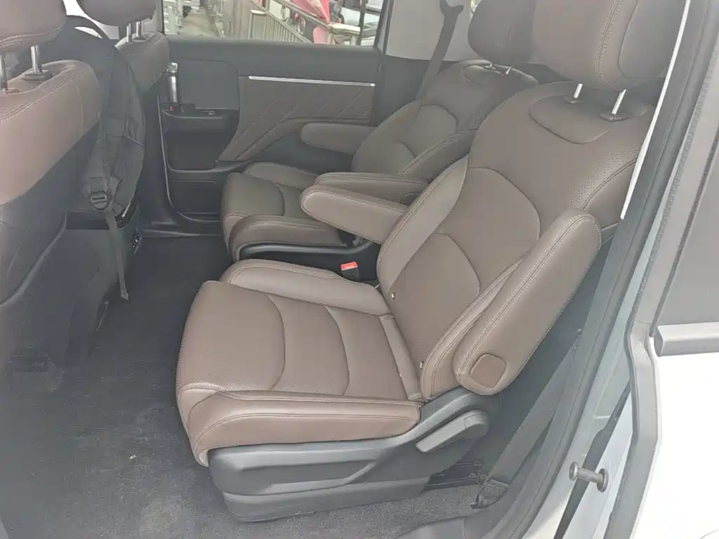 Wuling Starlight 730 EV 2025 — фото 24