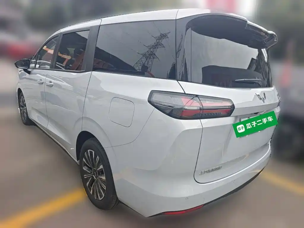 Wuling Starlight 730 EV 2025 — фото 9