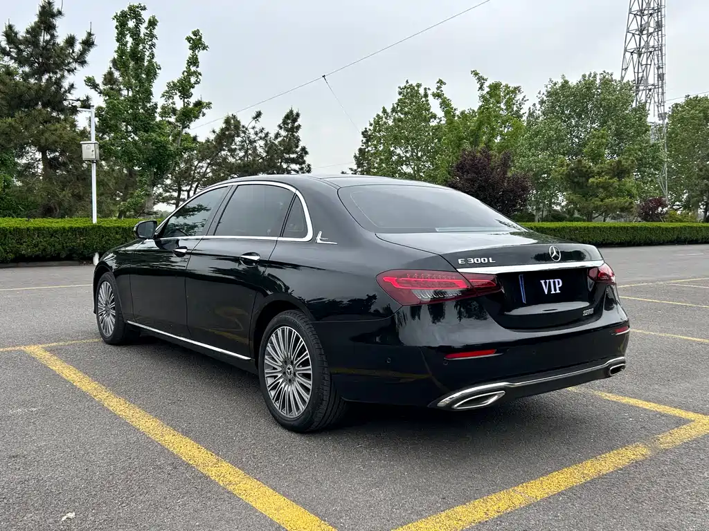 Mercedes-Benz E-Class 2021
