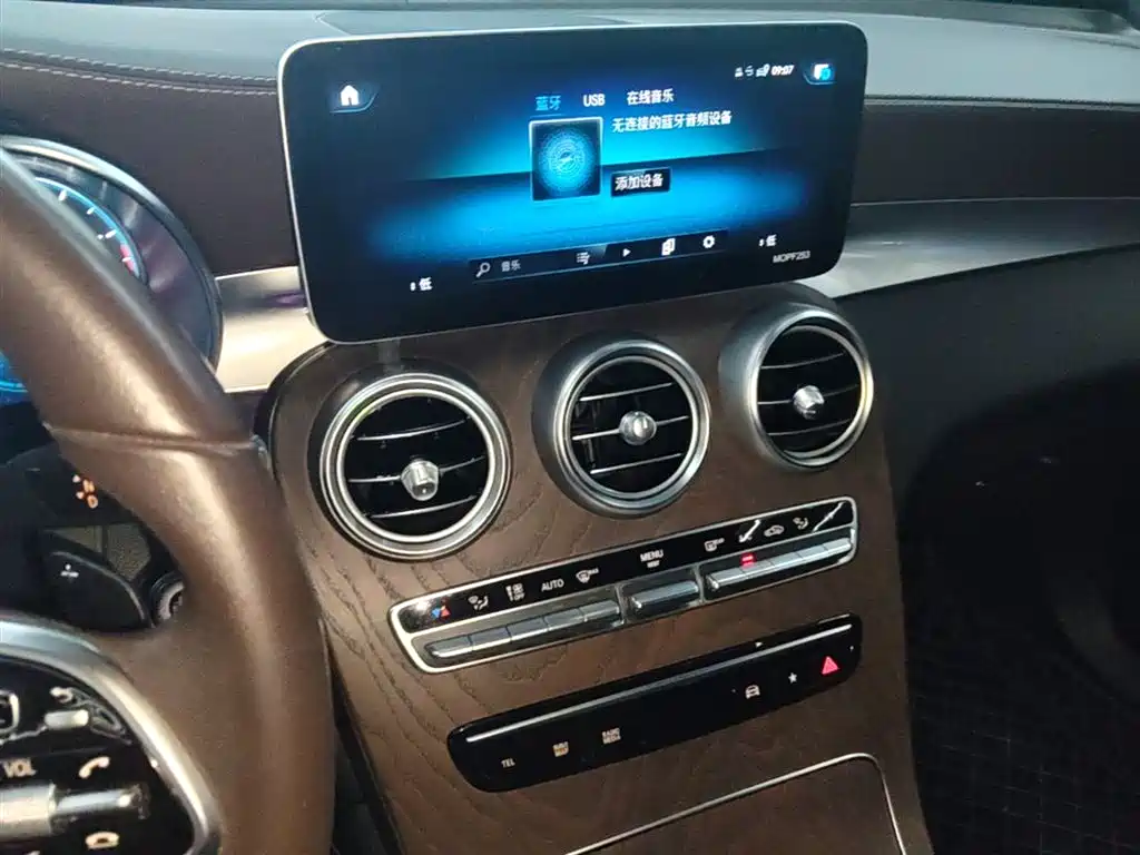 Mercedes-Benz GLC 2020 — фото 13