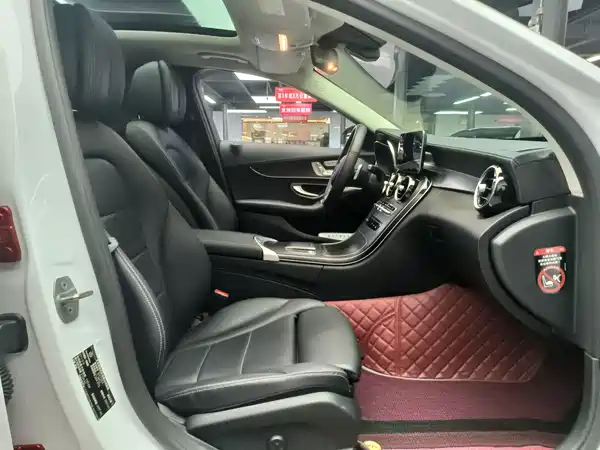 Mercedes-Benz C-Class 2021