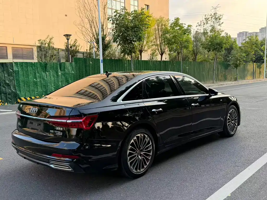 Audi A6L New Energy 2020 — фото 9