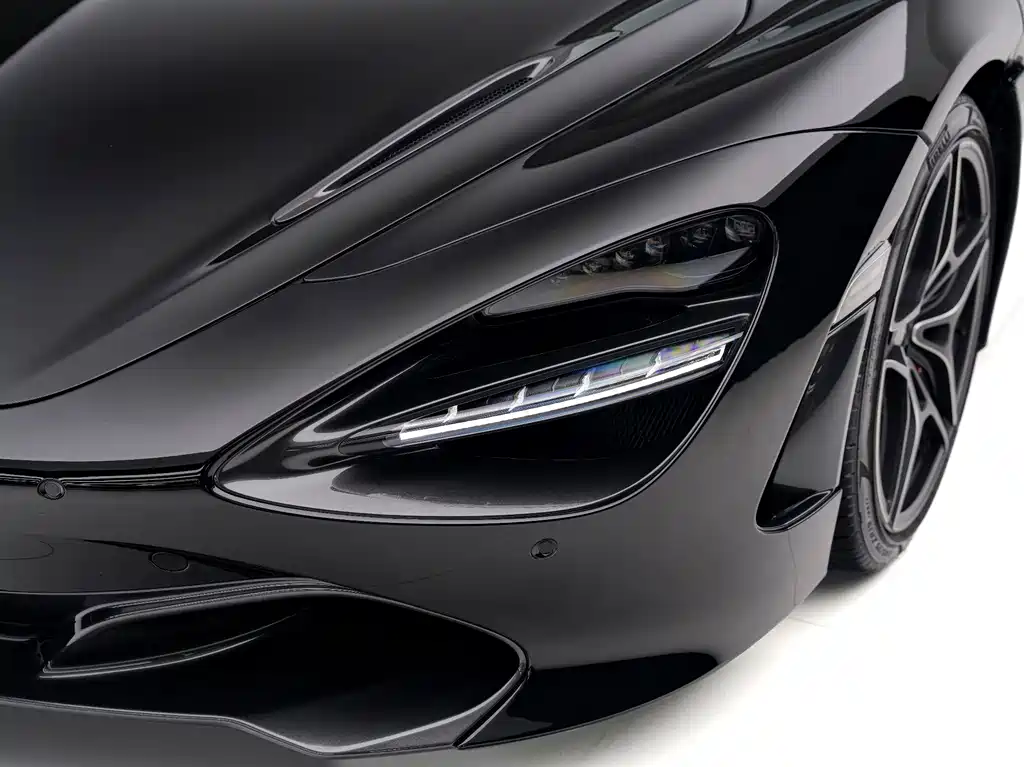 McLaren 720S 2020 — фото 14