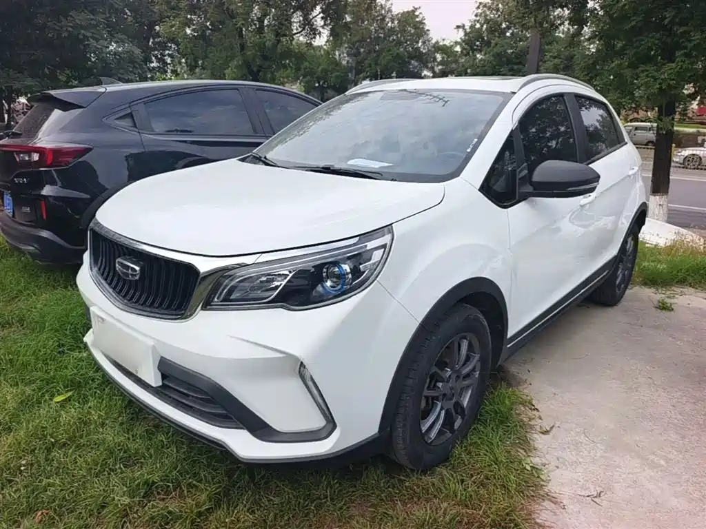 Geely Vision X3 2022 — фото 2