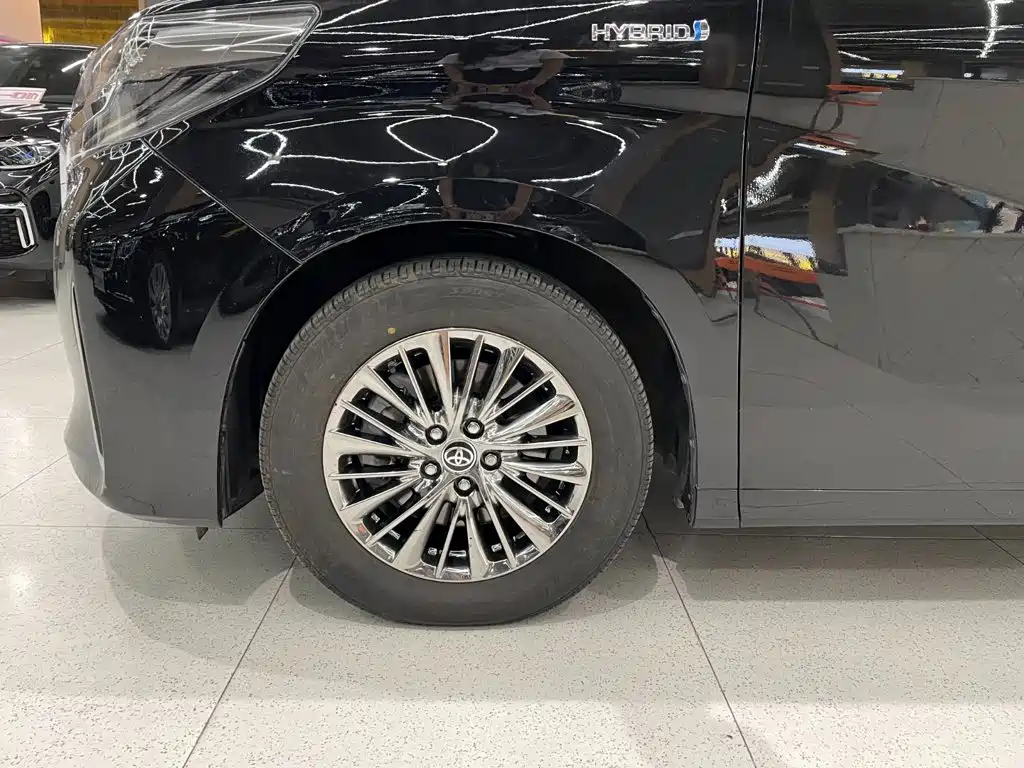 Toyota Alphard 2021 — фото 3