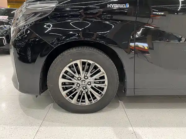 Toyota Alphard 2021