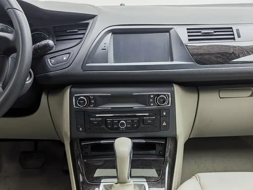 Citroen C5 2015 — фото 12
