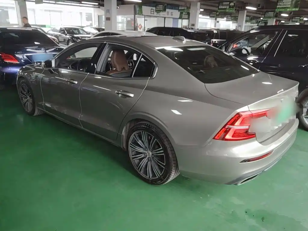 Volvo S60 PHEV 2021