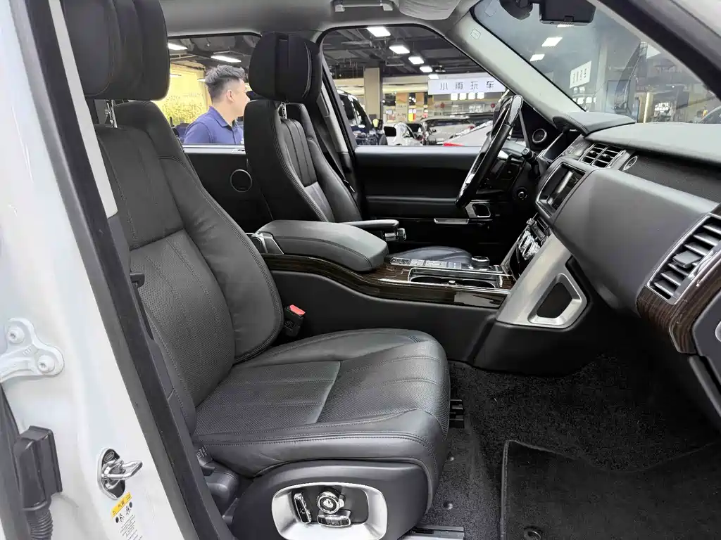 Land Rover Range Rover 2017 — фото 11