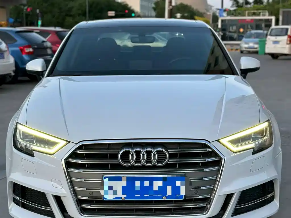 Audi A3 2020 — фото 2