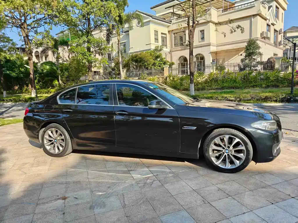 BMW 5 Series 2016