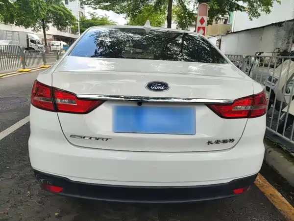 Ford Escort 2019