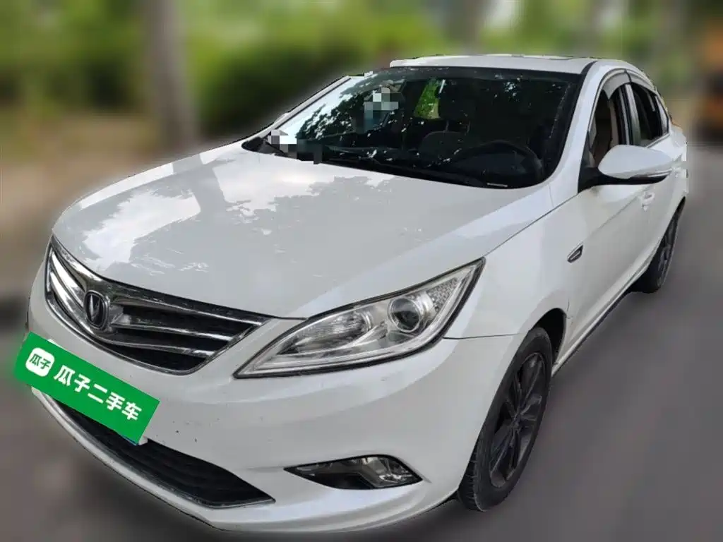 Changan Eado 2016 — фото 1