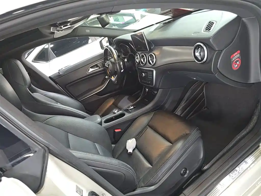 Mercedes-Benz CLA 2016 — фото 25