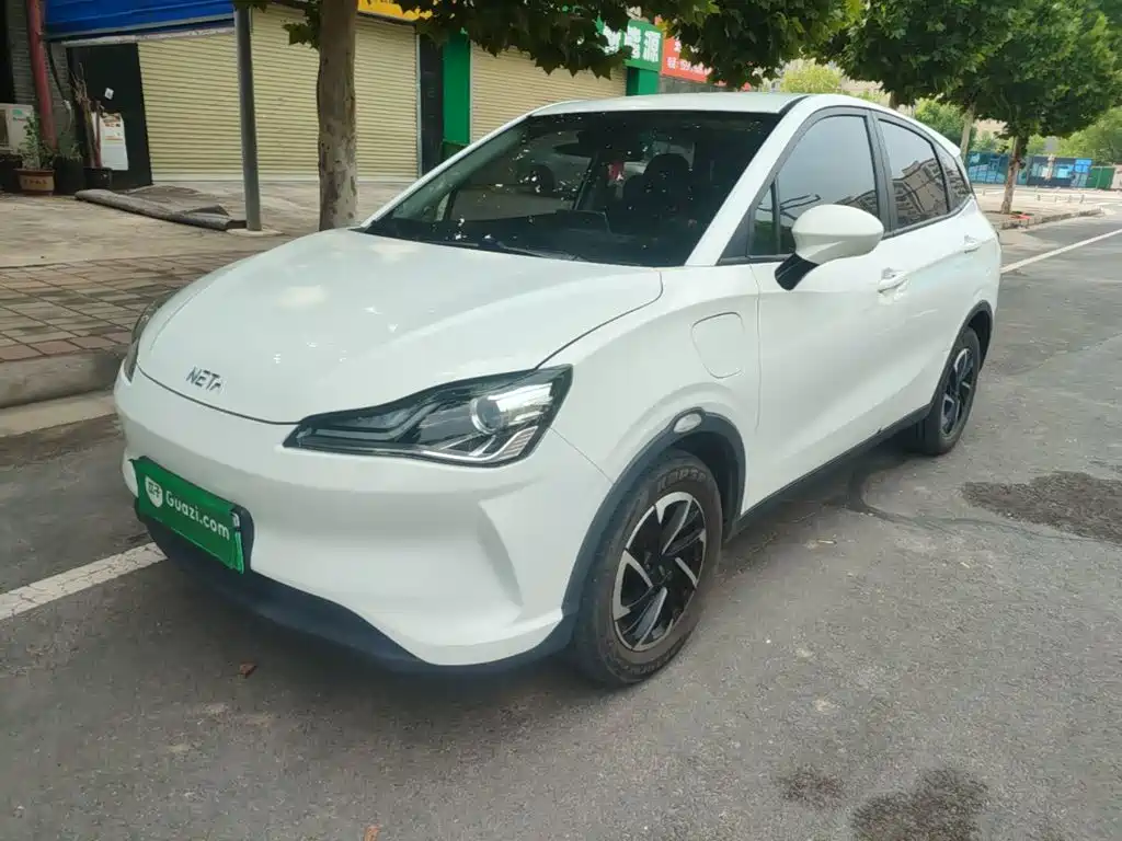 Neta V 2022