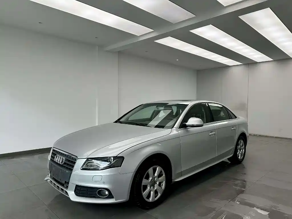 Audi A4L 2011