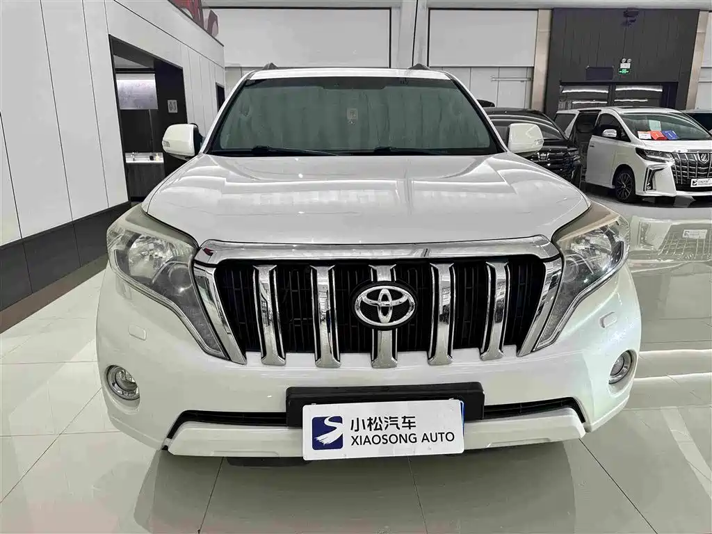 Toyota Prado 2015 — фото 2