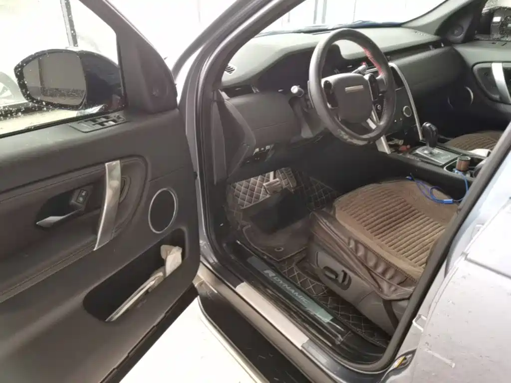 Land Rover Discovery Sport 2021 — фото 16