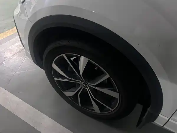Volkswagen T-Roc 2023
