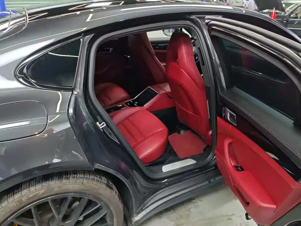 Porsche Panamera 2021 — фото 18